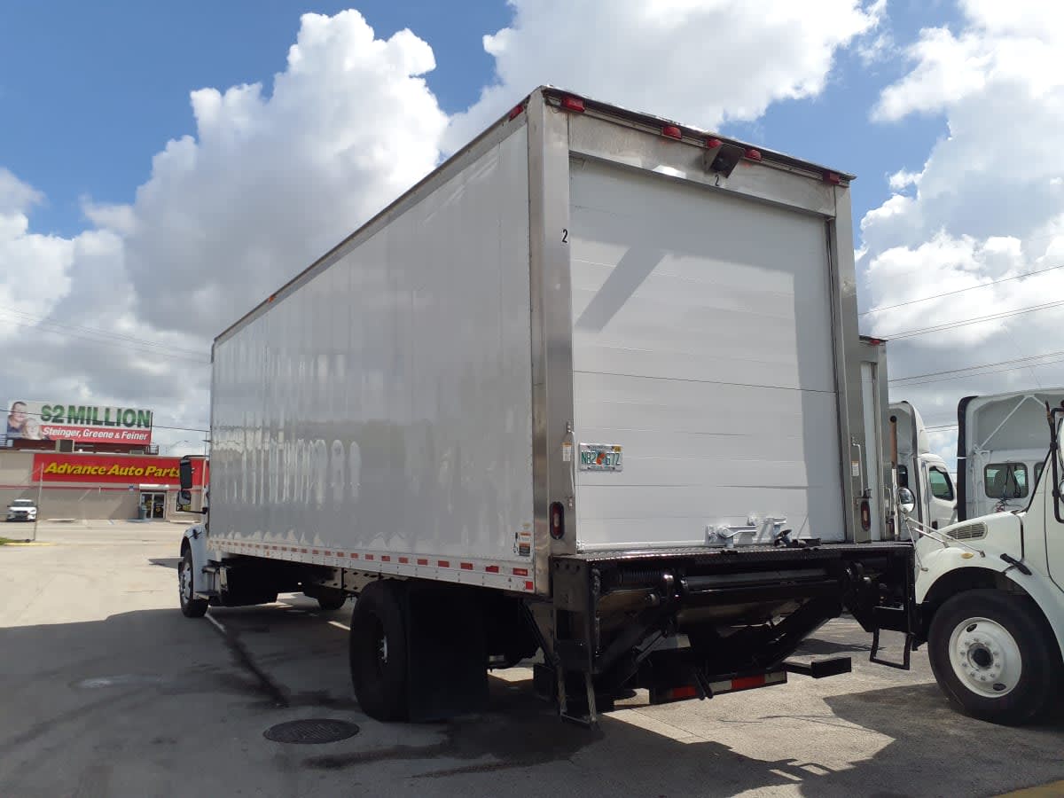 2018 Freightliner M2 106 763180