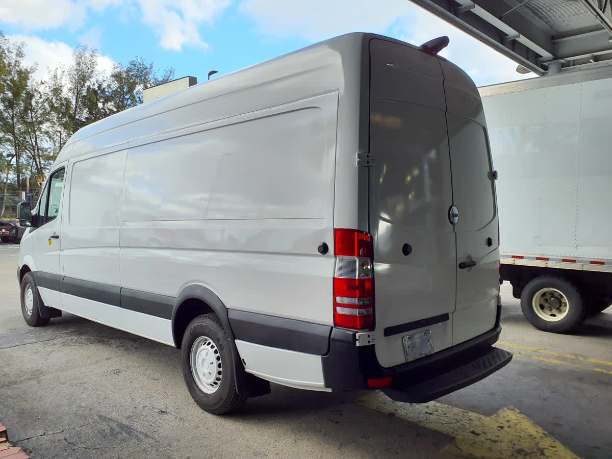 2017 Mercedes-Benz 2500 763200