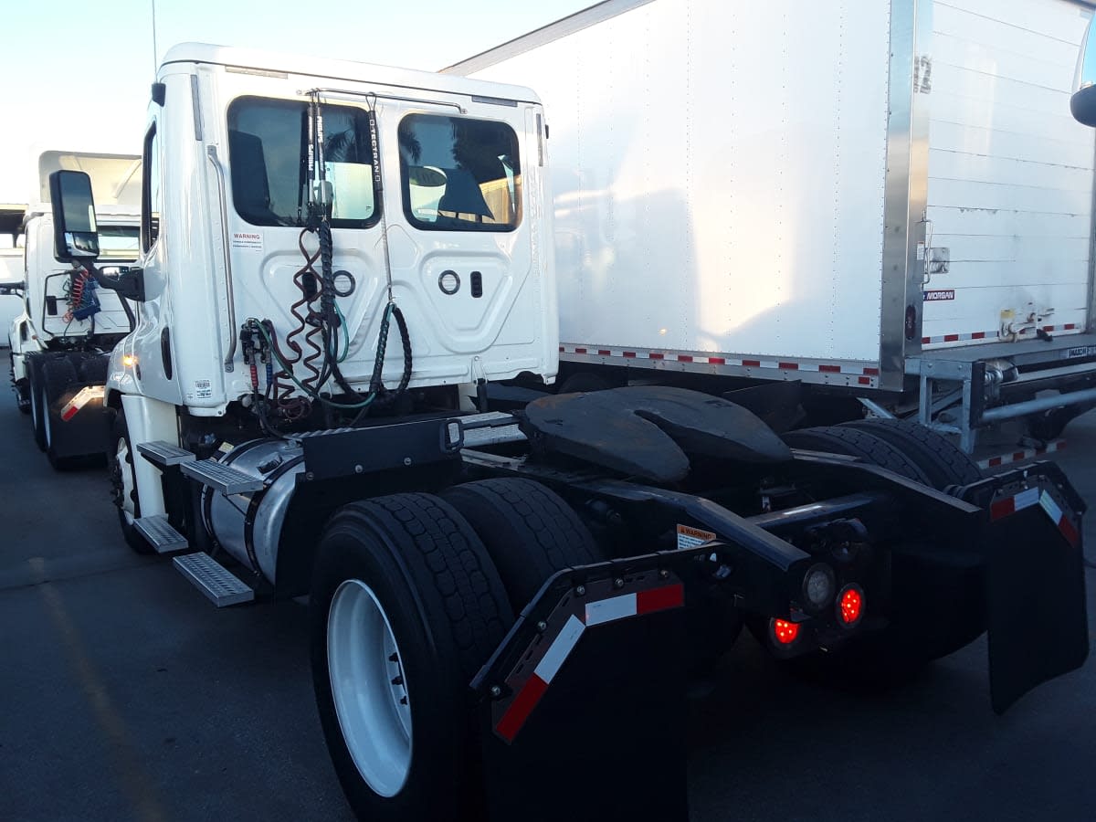 2018 Freightliner - image 6