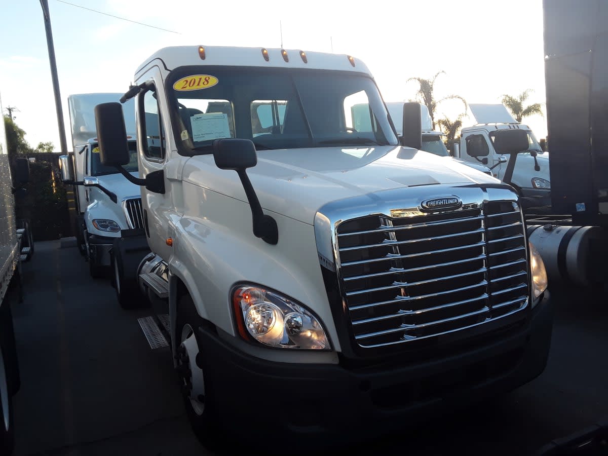 2018 Freightliner - image 3
