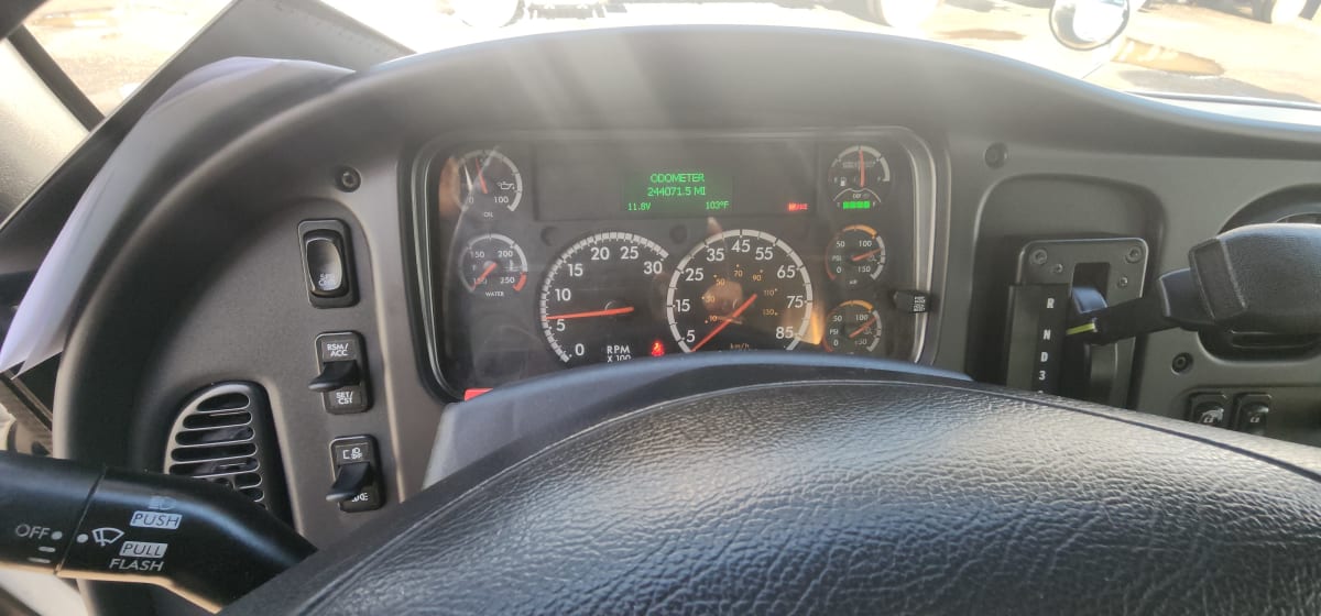 2018 Freightliner/Mercedes M2 106 763753