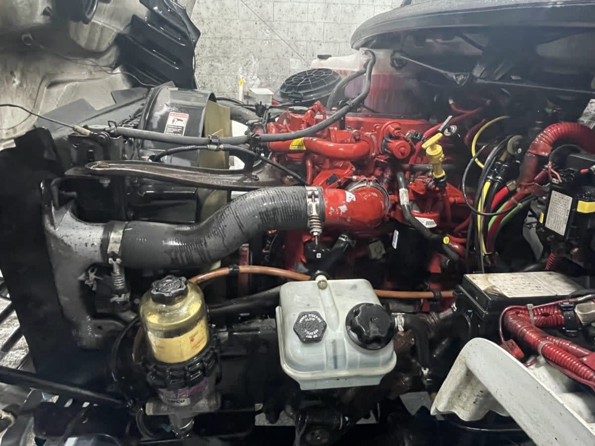 2018 Freightliner M2 106 763882