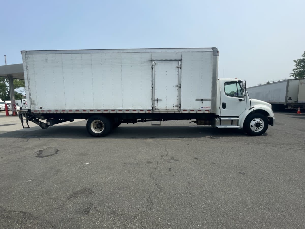 2018 Freightliner M2 106 763882