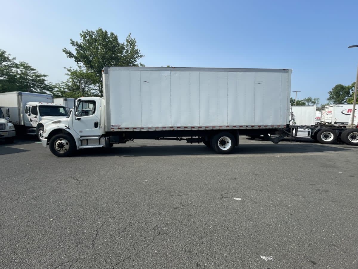 2018 Freightliner M2 106 763884