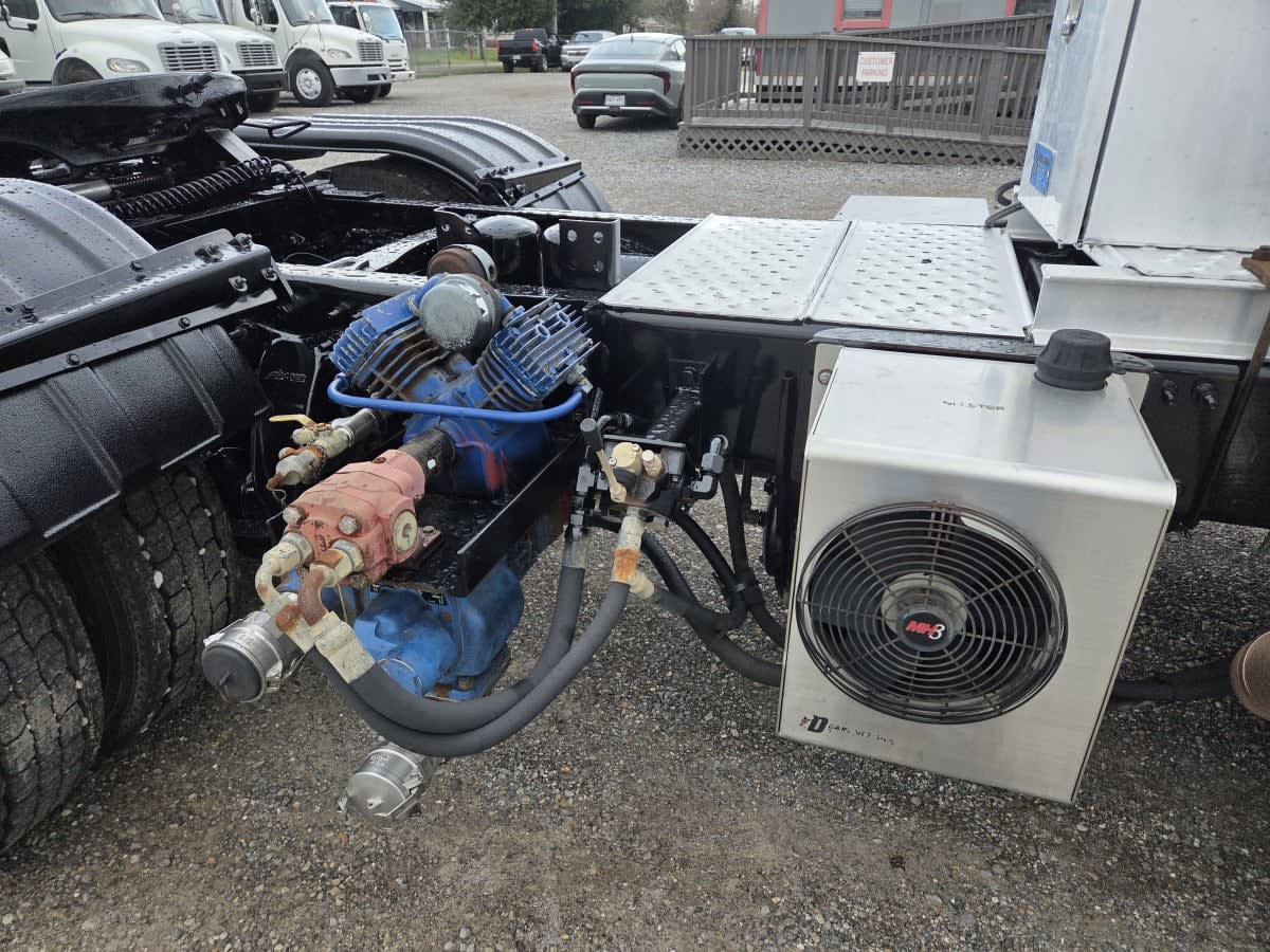 2018 Freightliner - image 9