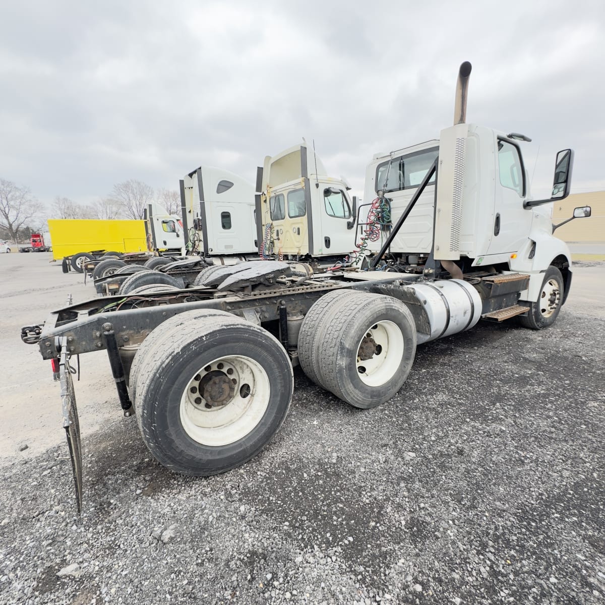 2018 Navistar International LT625 DAYCAB T/A 764591