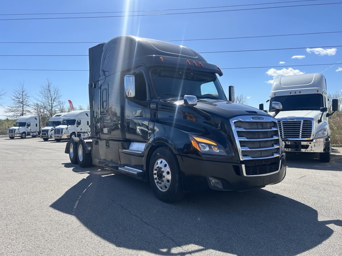 2018 Freightliner/Mercedes NEW CASCADIA PX12664 764610