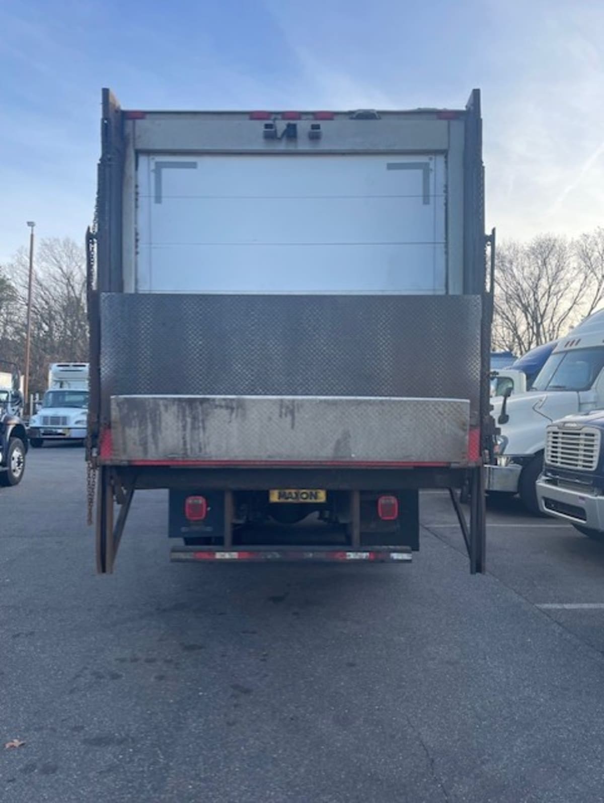 2018 Freightliner/Mercedes M2 106 764689