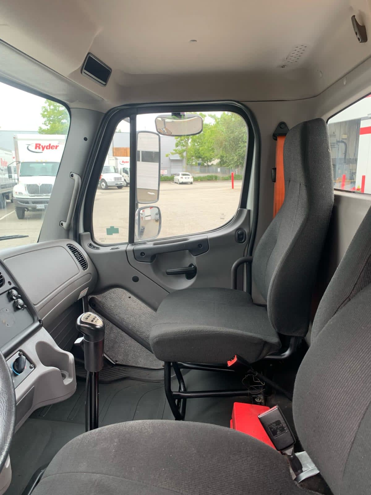 2018 Freightliner M2 106 764774