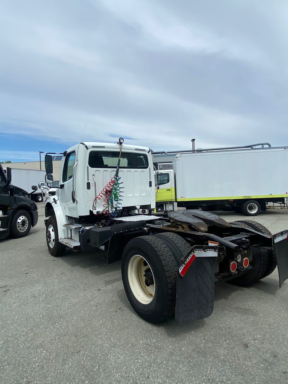 2018 Freightliner M2 106 764775