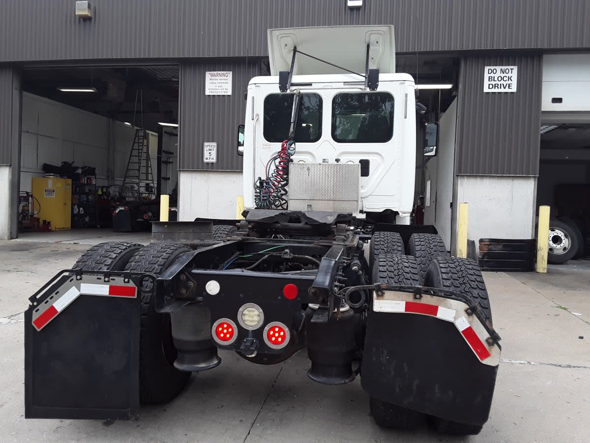 2016 Freightliner CASCADIA 125 765180