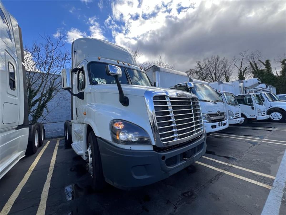 2018 Freightliner/Mercedes CASCADIA 125 765569