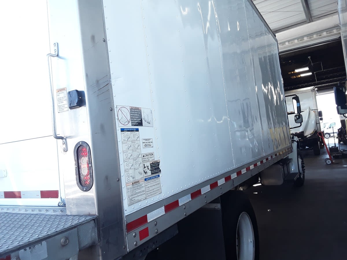 2018 Freightliner/Mercedes M2 106 765685