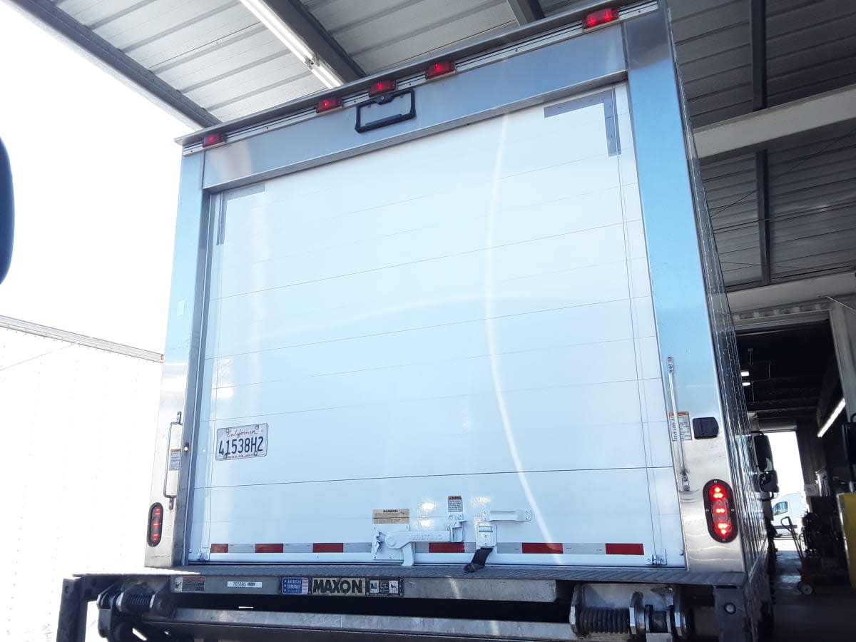 2018 Freightliner/Mercedes M2 106 765685