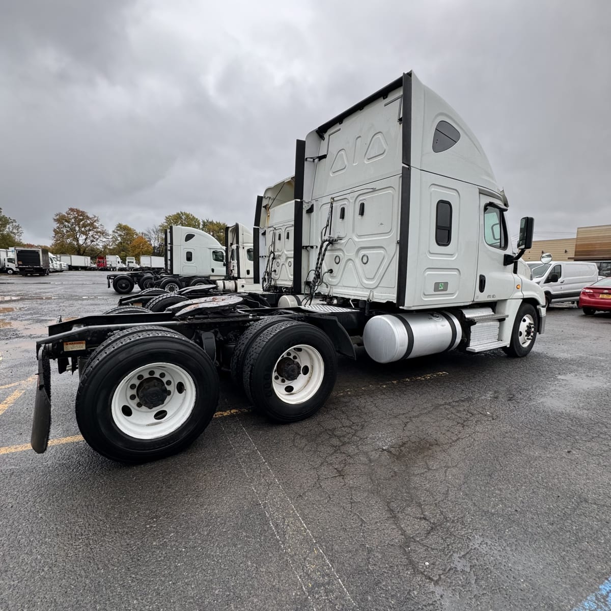 2018 Freightliner/Mercedes CASCADIA 125 765767