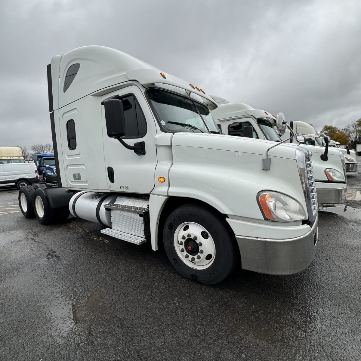 2018 Freightliner/Mercedes CASCADIA 125 765767