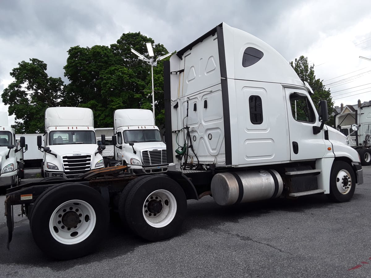 2018 Freightliner/Mercedes CASCADIA 125 765768