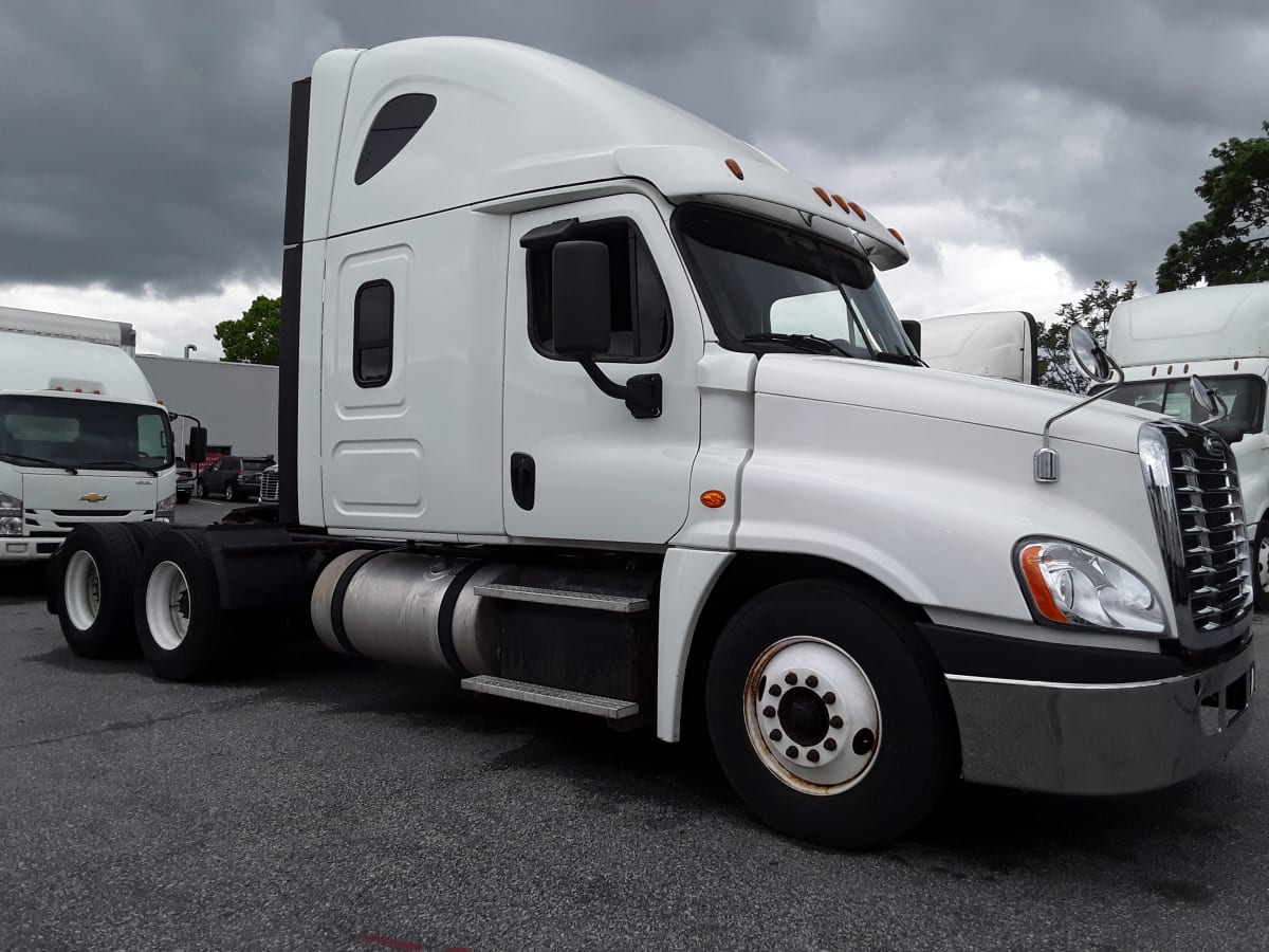 2018 Freightliner/Mercedes CASCADIA 125 765768