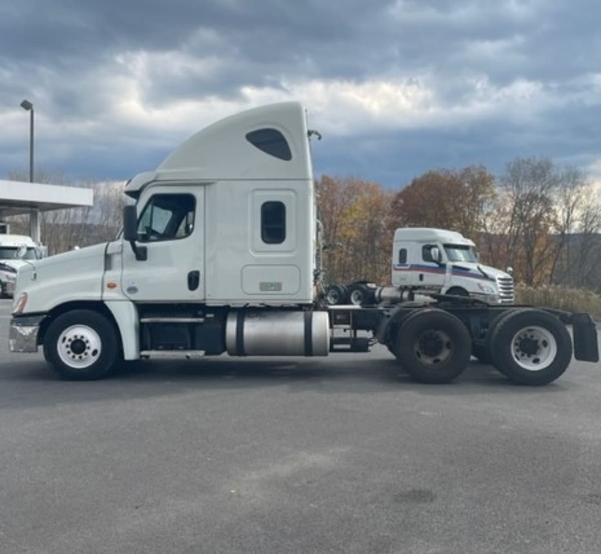 2018 Freightliner/Mercedes CASCADIA 125 765769