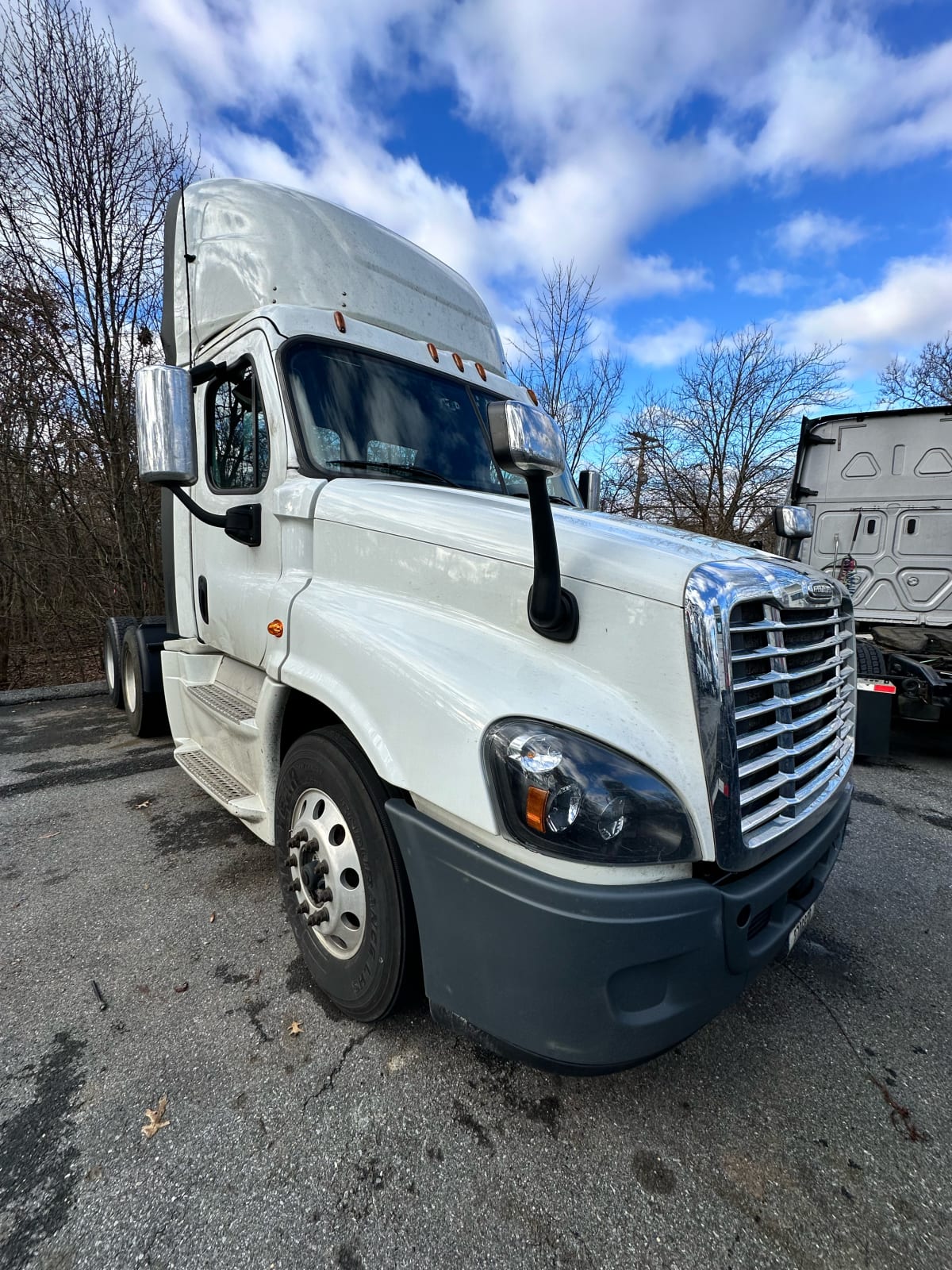 2018 Freightliner/Mercedes CASCADIA 125 765881