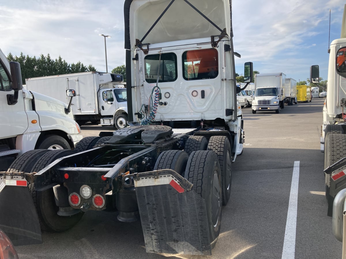 2018 Freightliner/Mercedes CASCADIA 125 765913