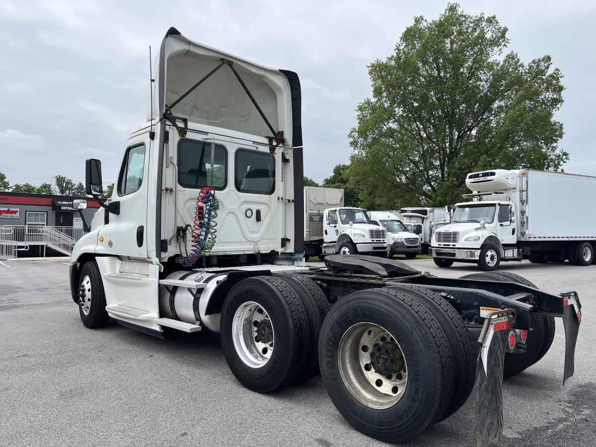2018 Freightliner - image 6