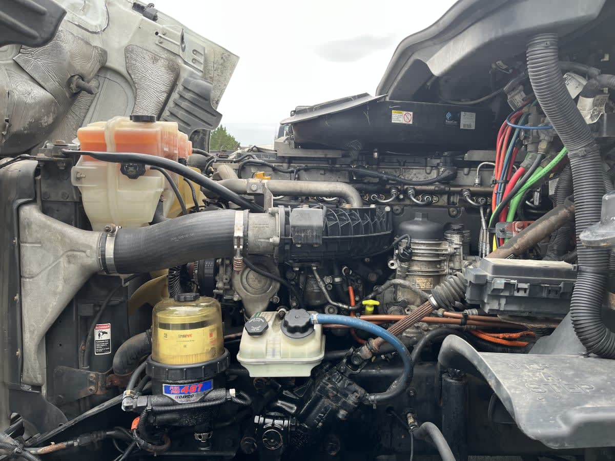 2018 Freightliner - image 8