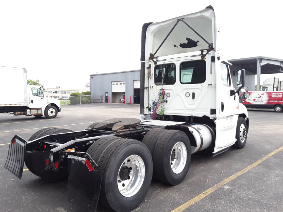 2018 Freightliner/Mercedes CASCADIA 125 765955