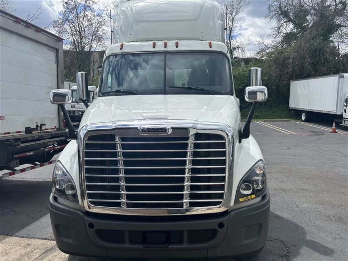 2018 Freightliner/Mercedes CASCADIA 125 765956