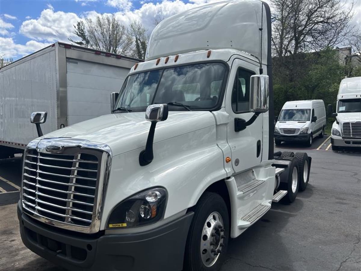 2018 Freightliner/Mercedes CASCADIA 125 765956