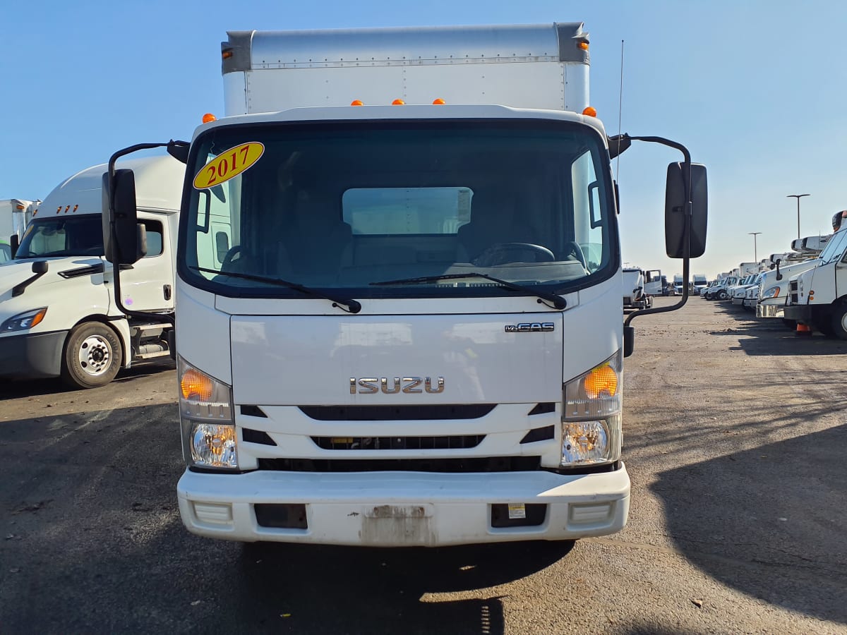 2017 Isuzu NPR 765975