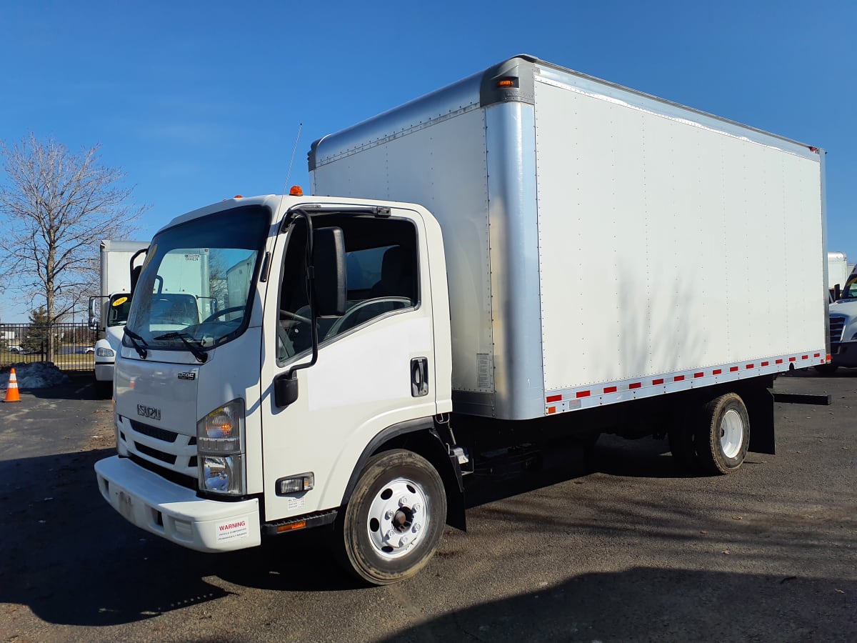 2017 Isuzu NPR 765975