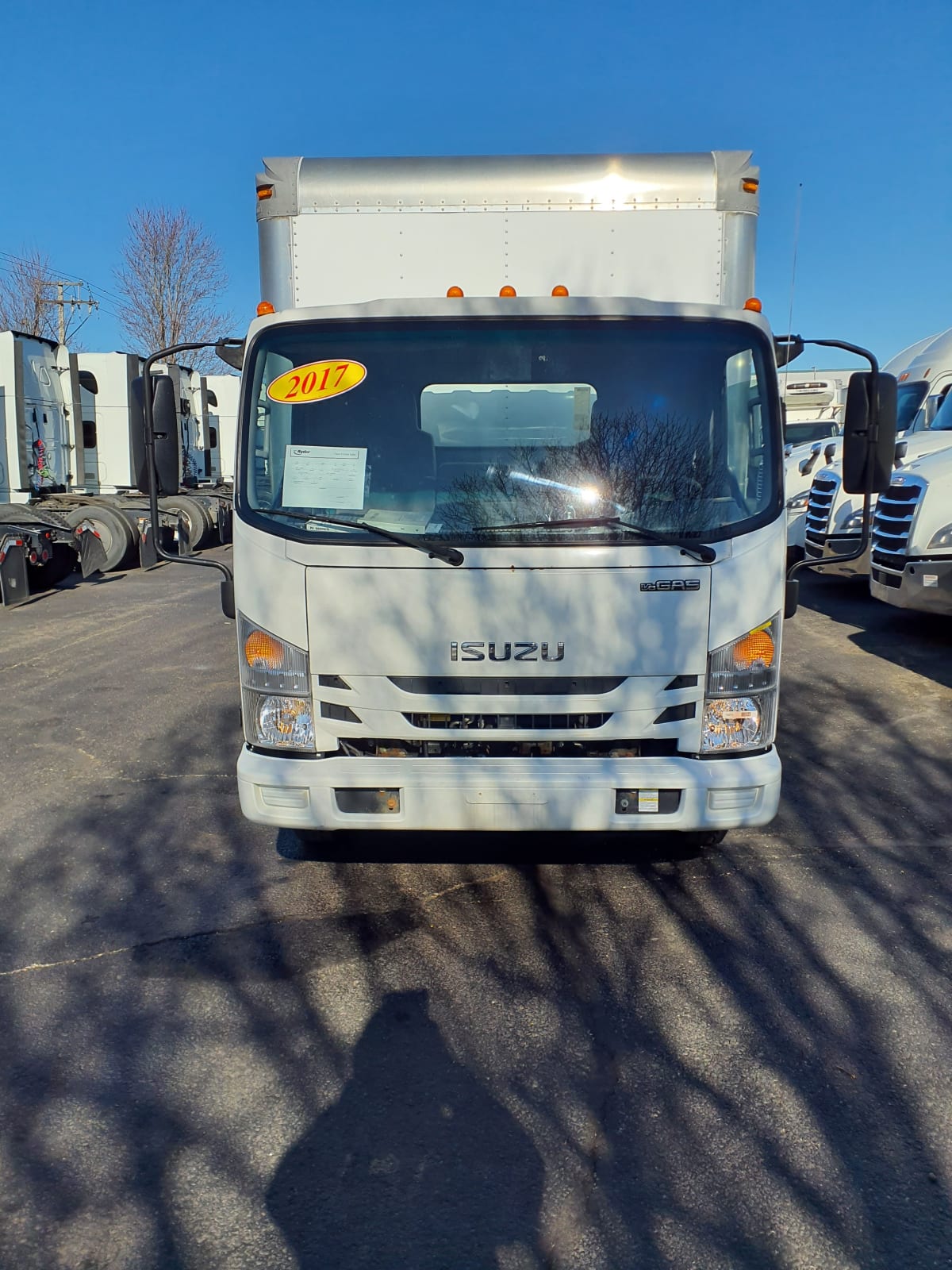 2017 Isuzu NPR 765976