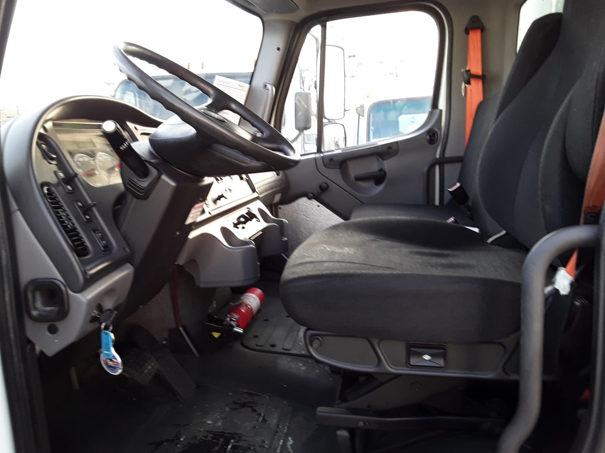 2018 Freightliner/Mercedes M2 106 766447