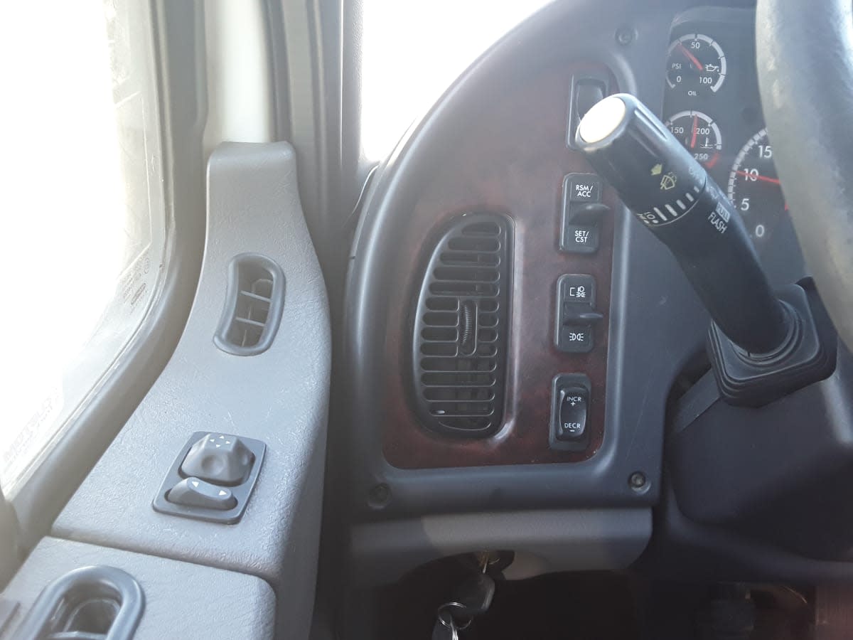 2018 Freightliner/Mercedes M2 106 766549