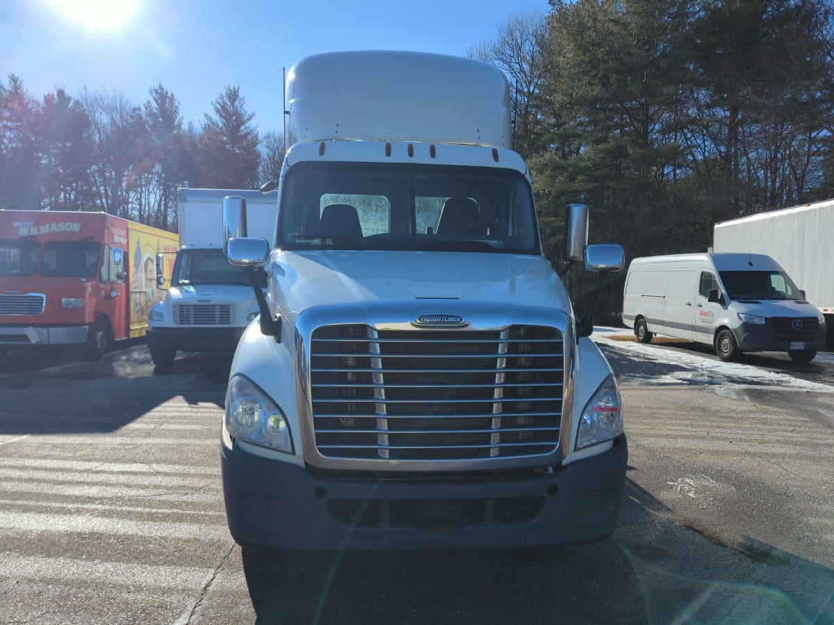 2018 Freightliner - image 2