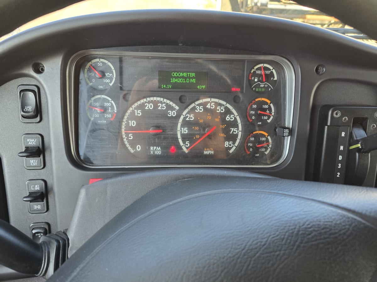 2018 Freightliner/Mercedes M2 106 766955