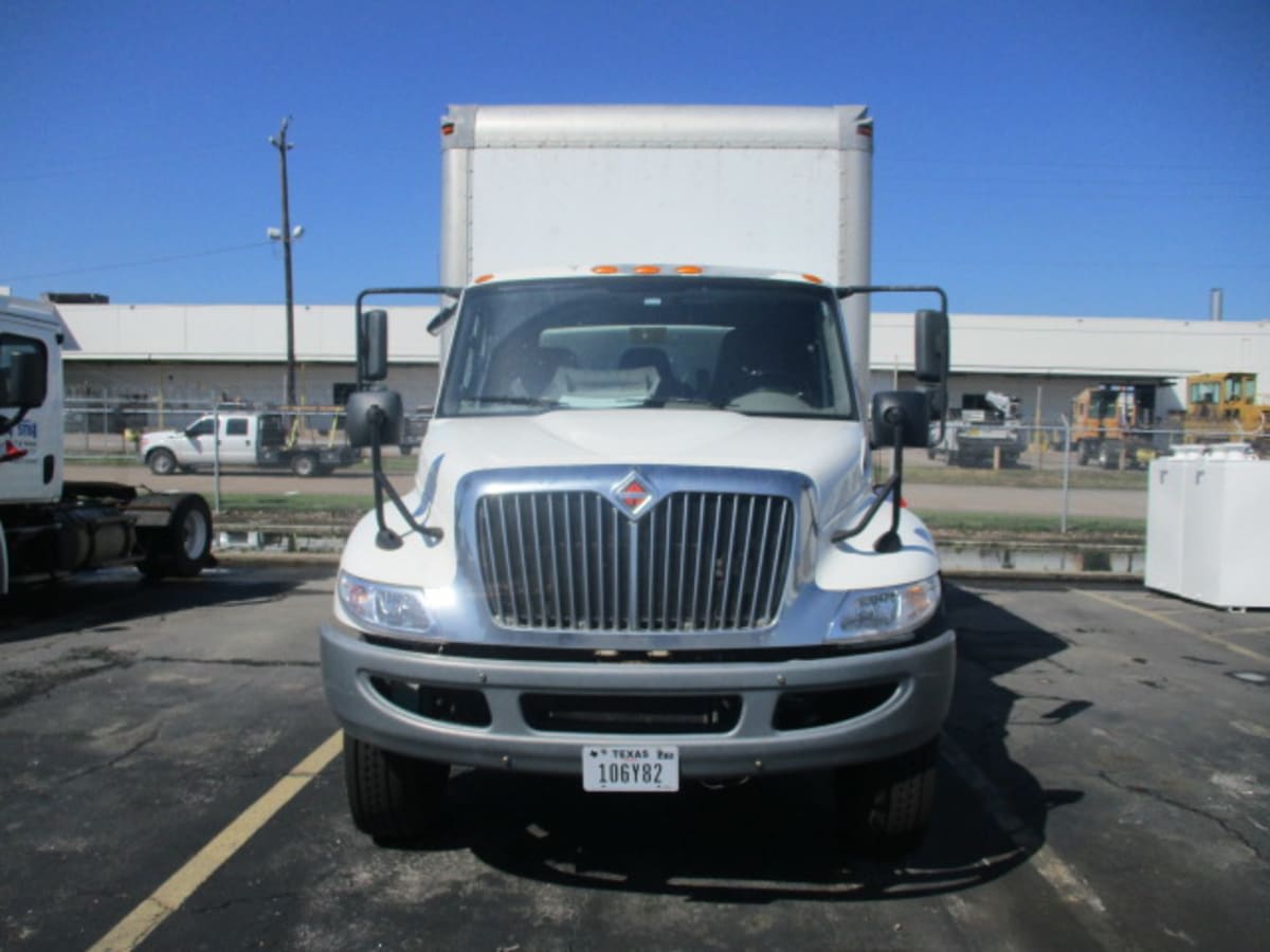 2018 Navistar International 4300 767275