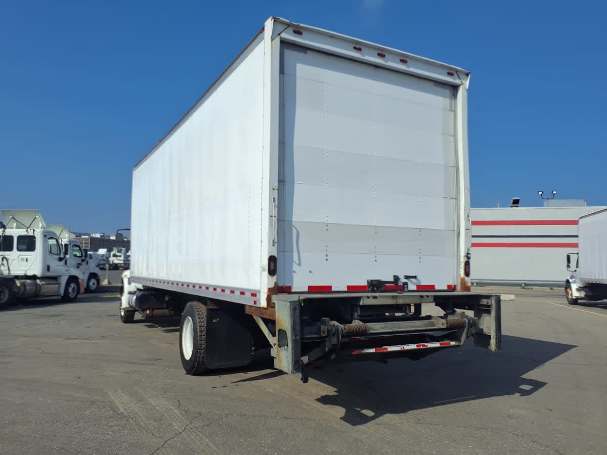 2018 International 4300 in Taylor, MI — photo 6