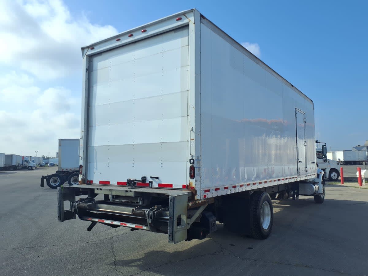 2018 International 4300 in Taylor, MI — photo 4