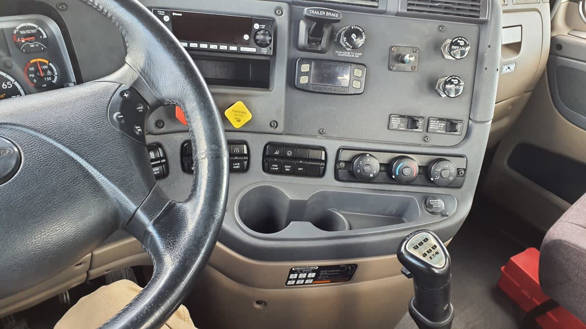 2018 Freightliner/Mercedes CASCADIA 125 768098