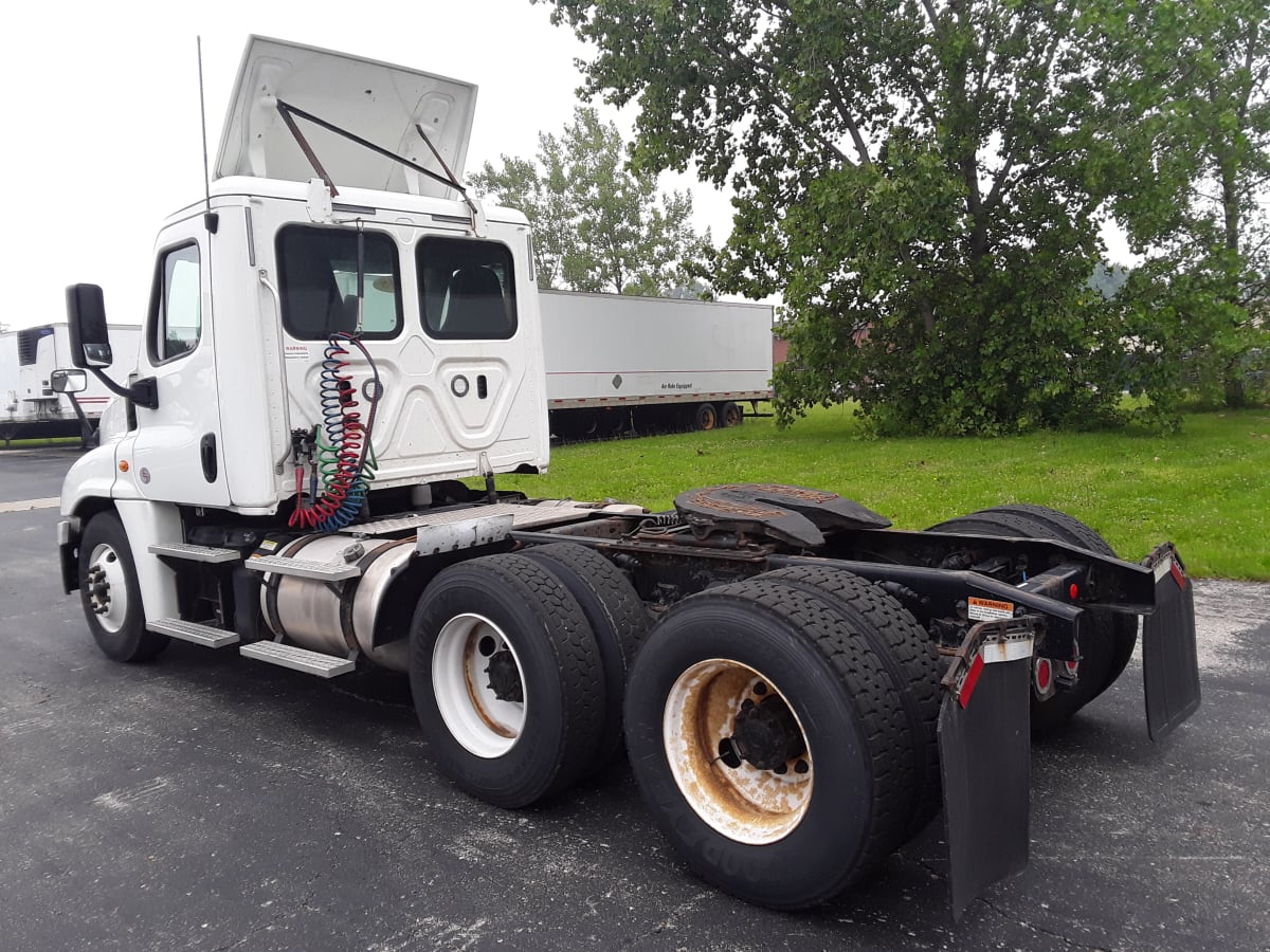 2018 Freightliner/Mercedes CASCADIA 125 768137