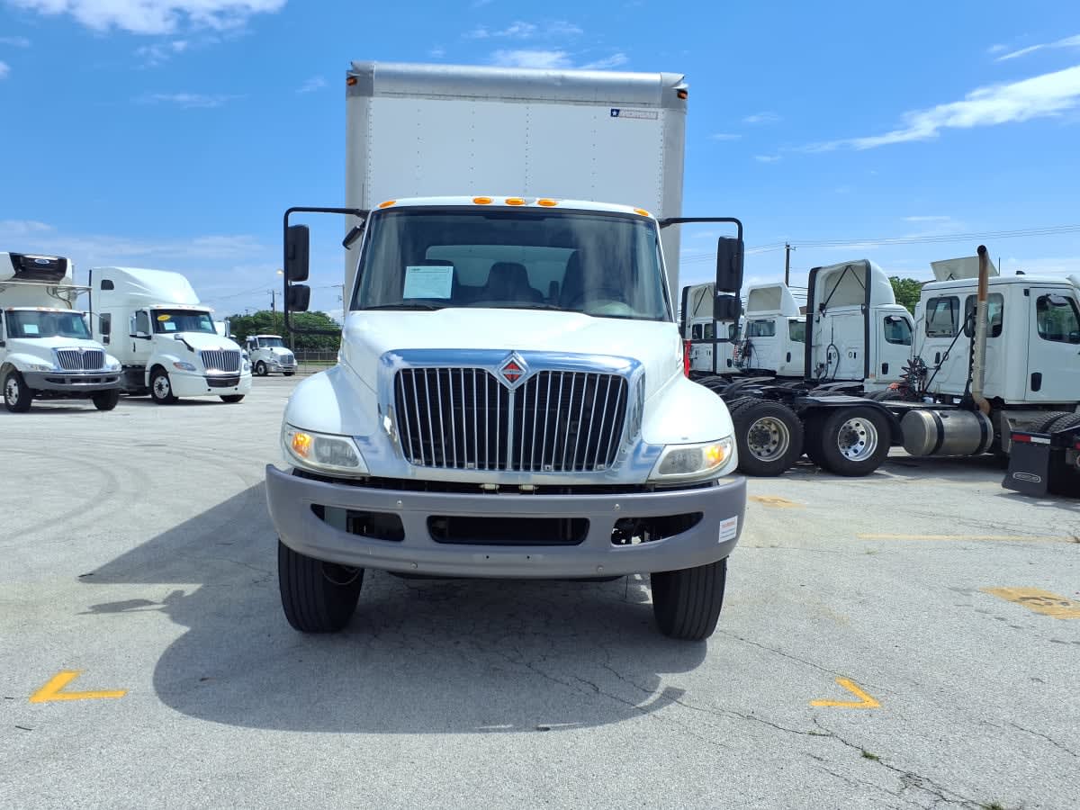 2018 International 4300 in Fort Worth, TX — photo 2