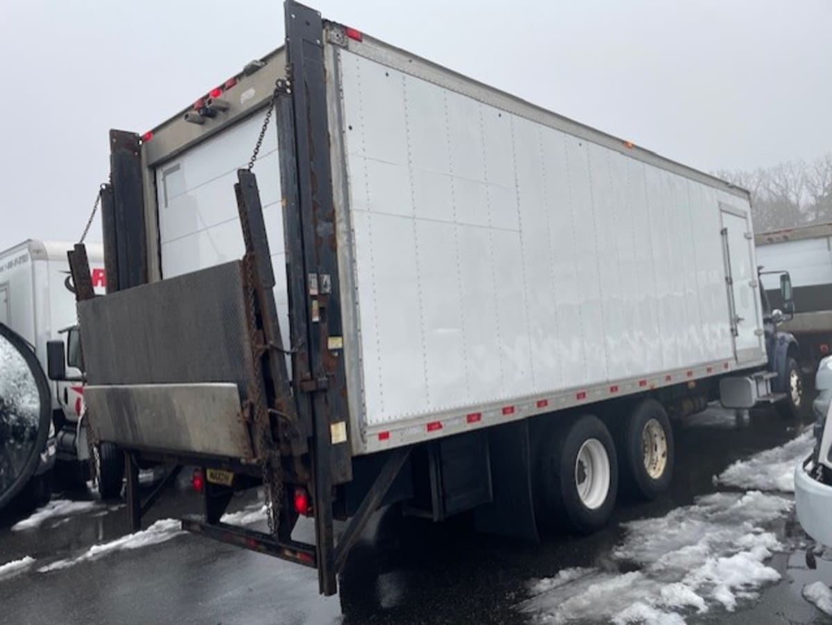 2018 Freightliner/Mercedes M2 106 768806