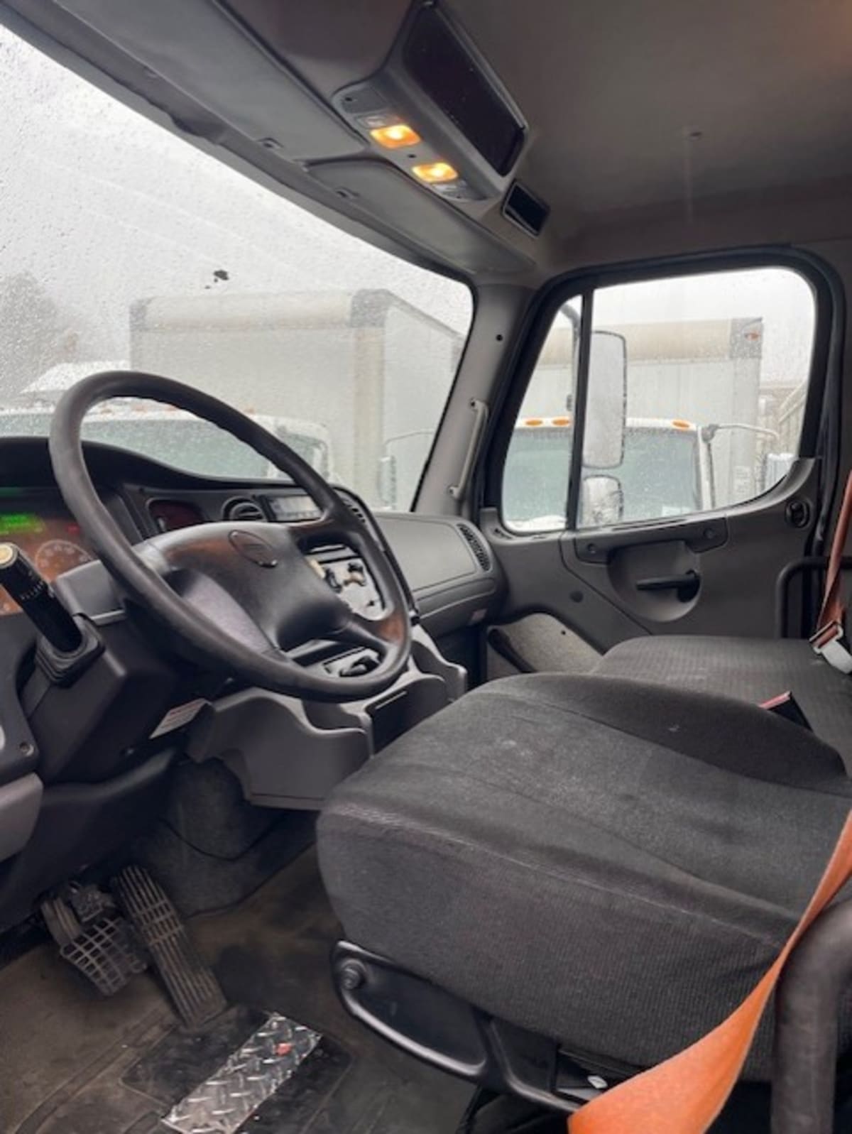 2018 Freightliner/Mercedes M2 106 768806