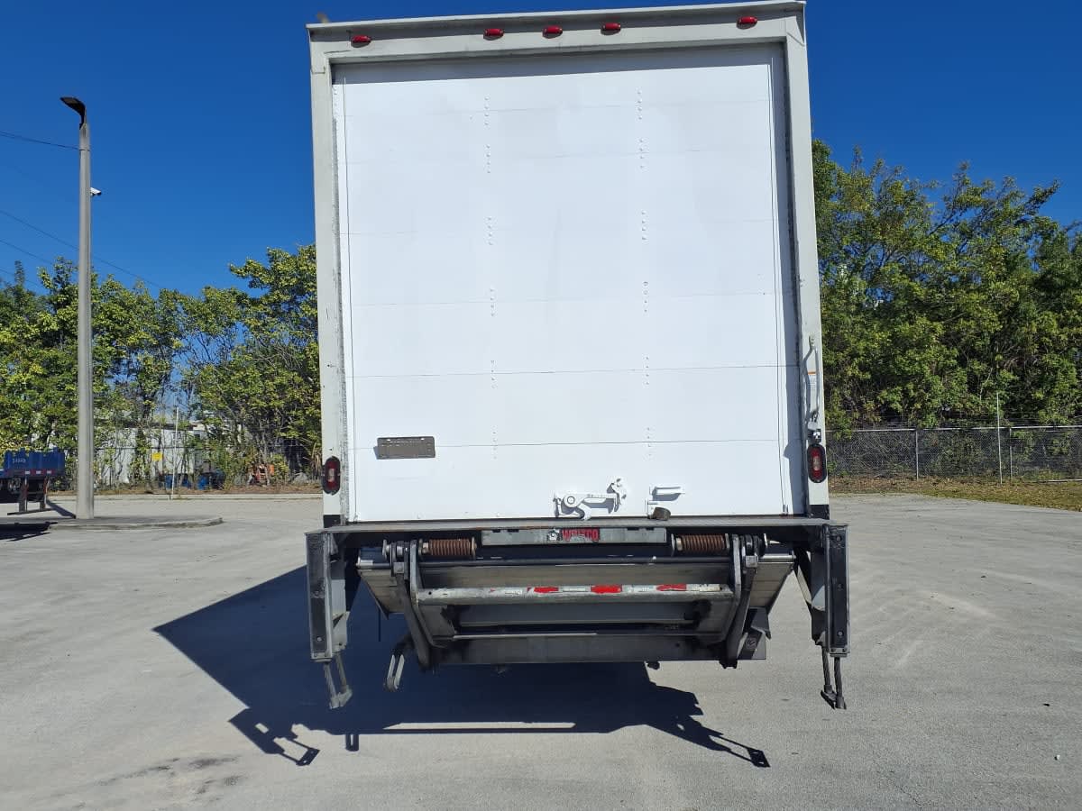 2018 Freightliner/Mercedes M2 106 769176