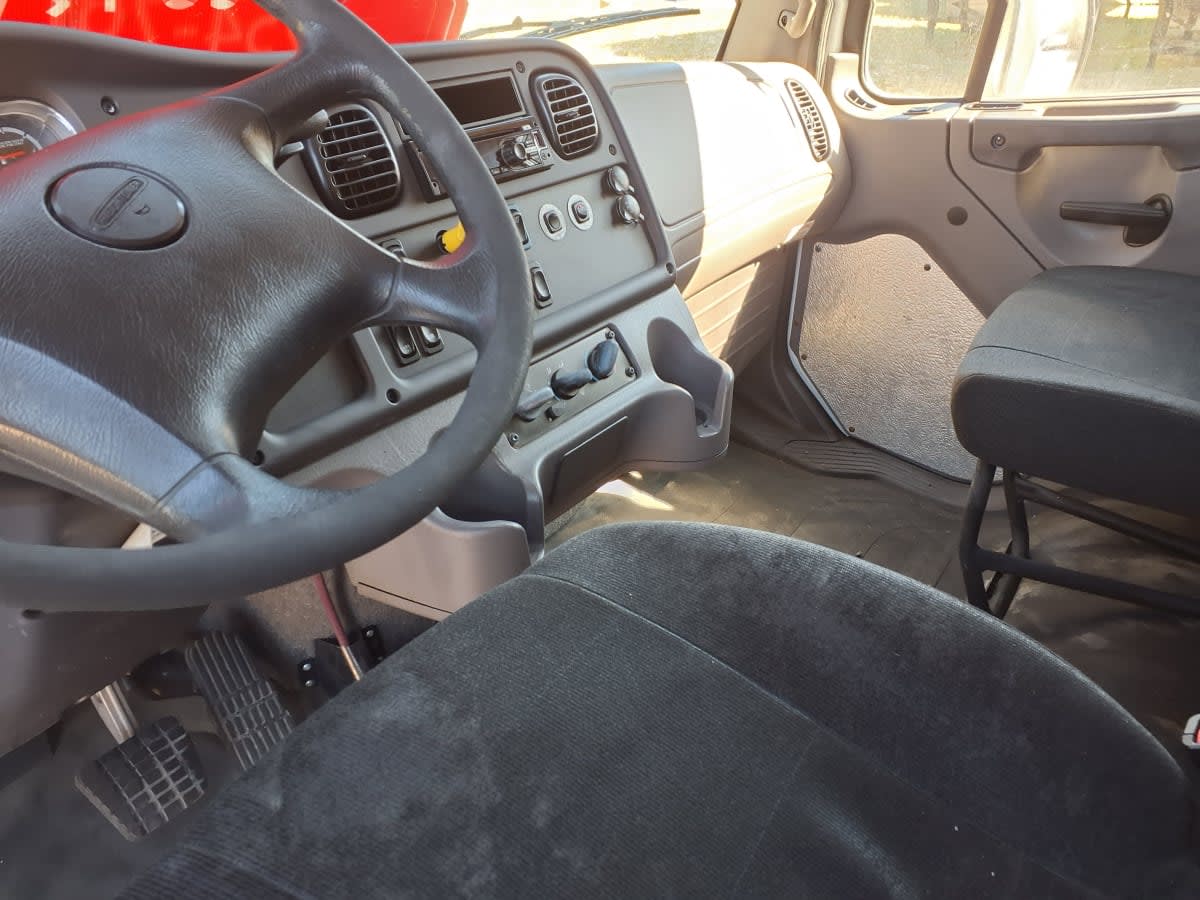 2018 Freightliner/Mercedes M2 106 769176