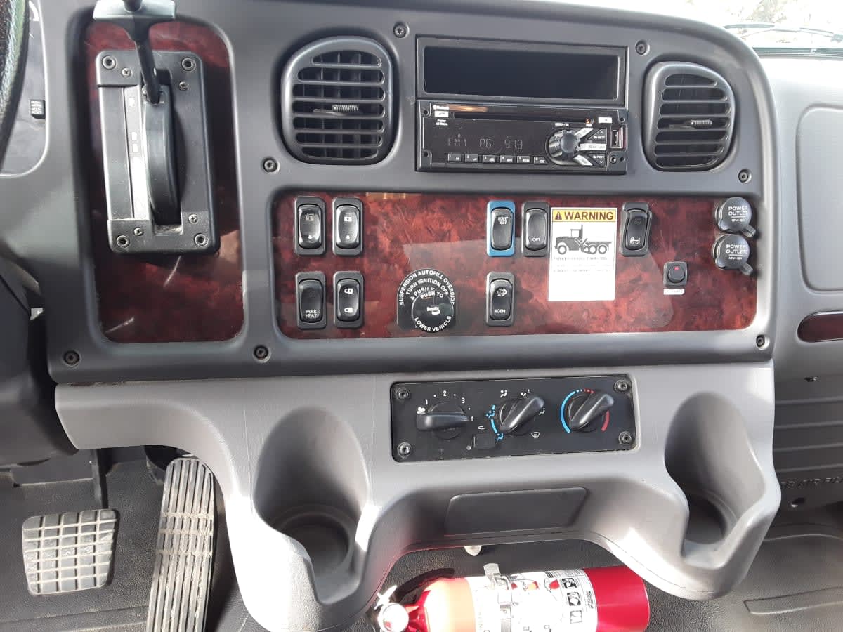 2018 Freightliner/Mercedes M2 106 769329