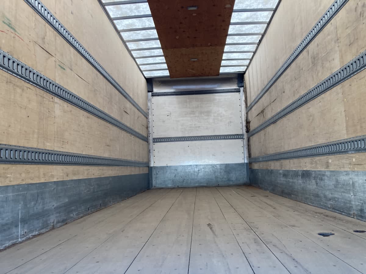 2018 Freightliner/Mercedes M2 106 769343