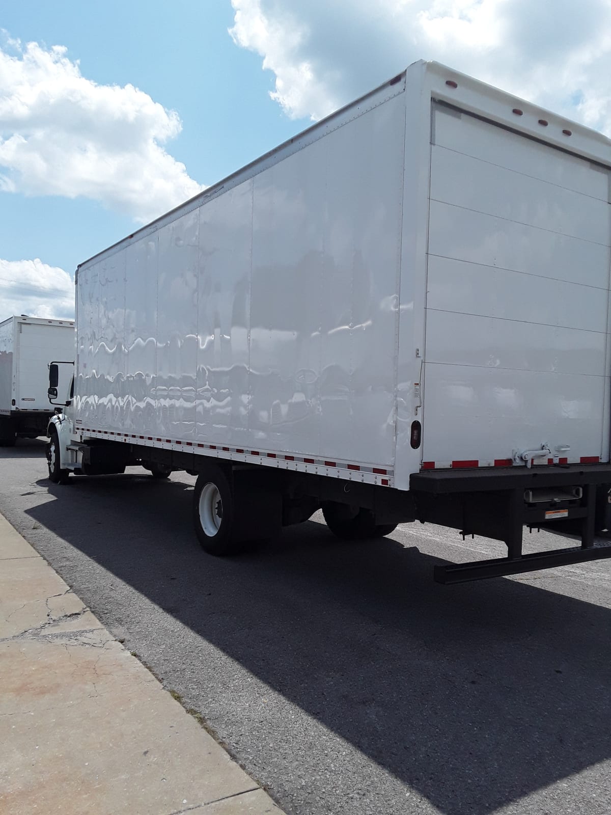 2018 Freightliner/Mercedes M2 106 769658